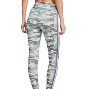 451 - SPIRITUAL GANGSTER Camo Perfect High Waist Yoga Leggings Sz L